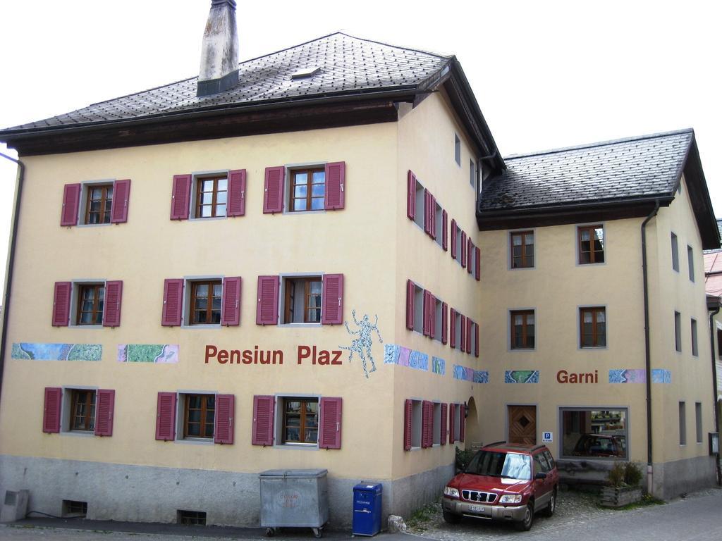 Hotel Pensiun Garni Plaz Scuol Esterno foto