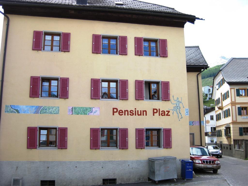 Hotel Pensiun Garni Plaz Scuol Esterno foto